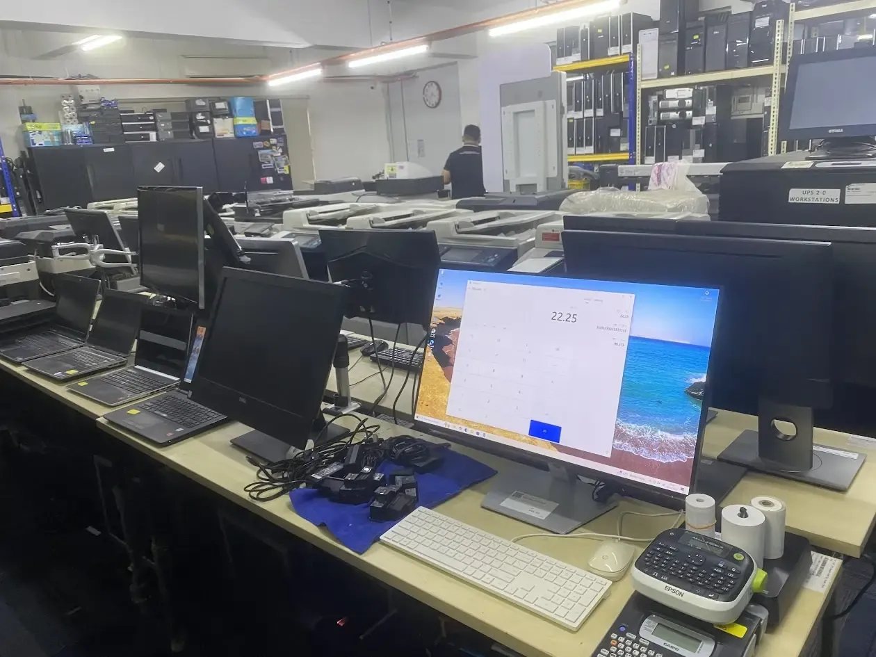 Cybergate IT support engineer serving a business in Melaka